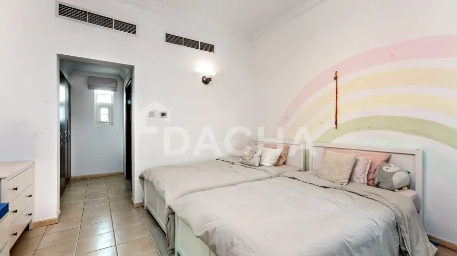 Villa de 4 dormitorios en Jumeirah Islands, UAE No. 2952 № 8
