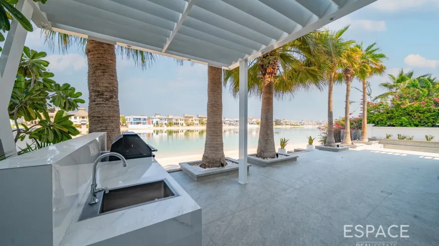 Villa de 4 dormitorios en Palm Jumeirah, UAE No. 3015 № 3