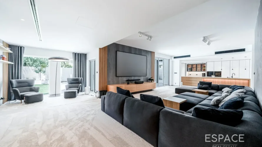 Villa de 6 dormitorios en Green Community West, UAE No. 2980 № 10