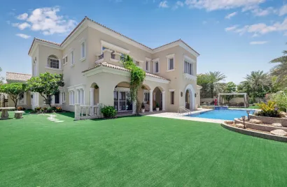 Villa de 6 dormitorios en Arabian Ranches, UAE No. 2842
