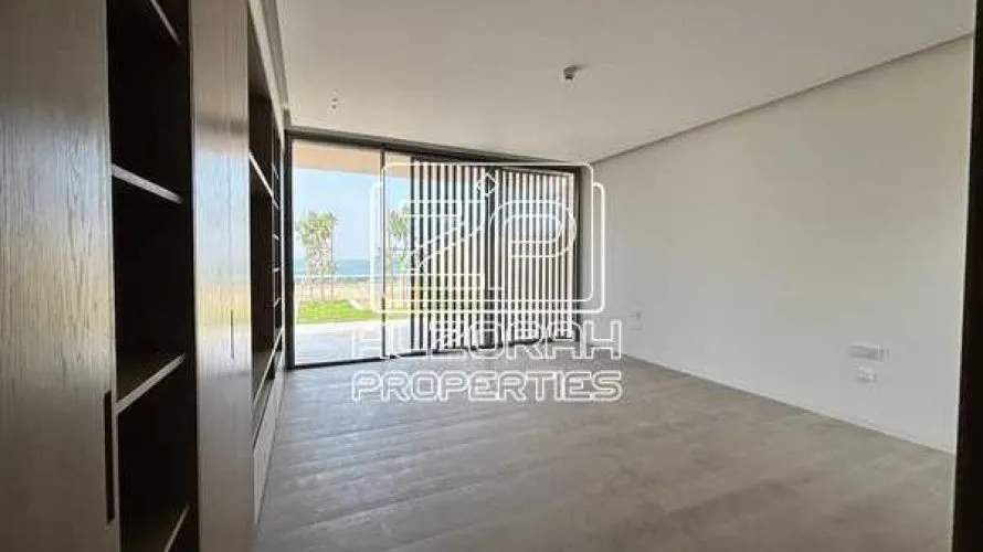 Villa de 5 dormitorios en Al Zorah, UAE No. 2799 № 11