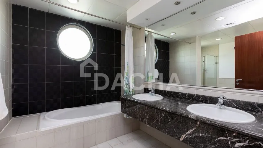 Villa de 4 dormitorios en Jumeirah Islands, UAE No. 2952 № 6