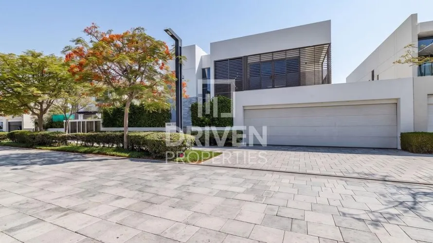 Villa de 5 dormitorios en District One, UAE No. 3485 № 24