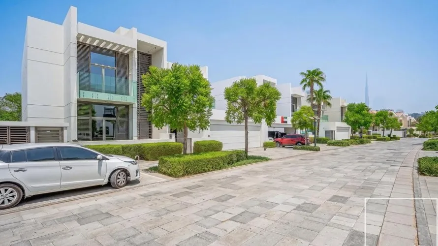 Villa de 5 dormitorios en District One, UAE No. 3500 № 3