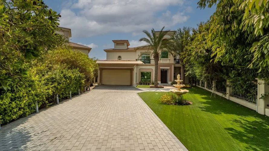 Villa de 4 dormitorios en Jumeirah Islands, UAE No. 3855