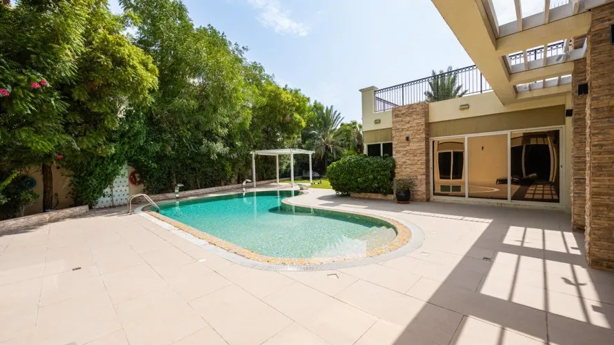 Villa de 5 dormitorios en Jumeirah Golf Estates, UAE No. 3771 № 17
