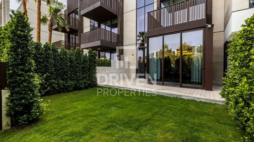 Villa de 3 dormitorios en Jumeirah Bay Island, UAE No. 3976