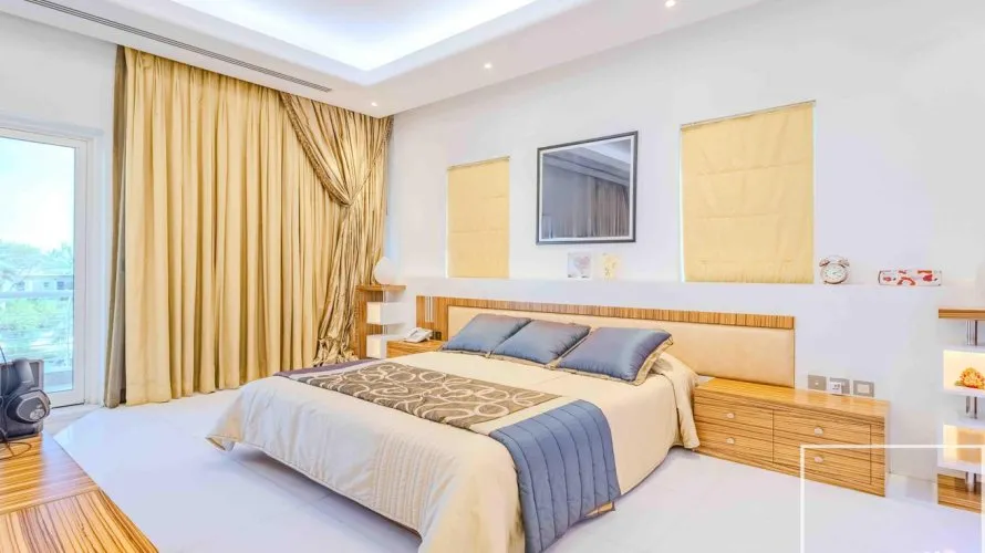 Villa de 7 dormitorios en Emirates Hills, UAE No. 3968 № 16