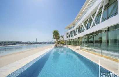 Villa de 7 dormitorios en Signature Villas, UAE No. 3962