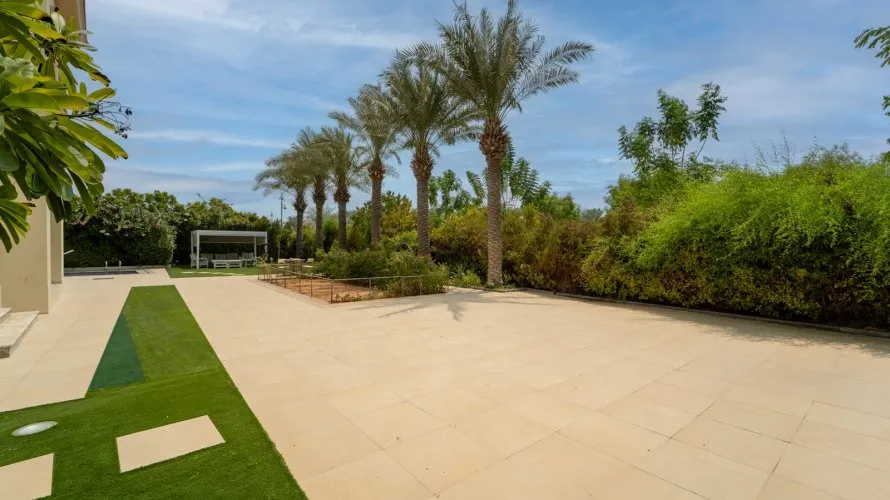 Villa de 4 dormitorios en Jumeirah Islands, UAE No. 3855 № 16