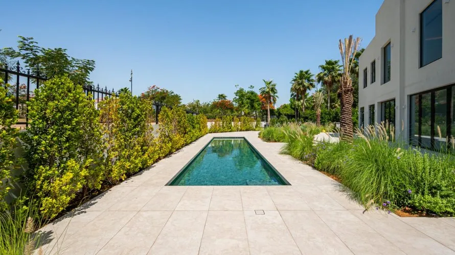 Villa de 4 dormitorios en Jumeirah Islands, UAE No. 3772