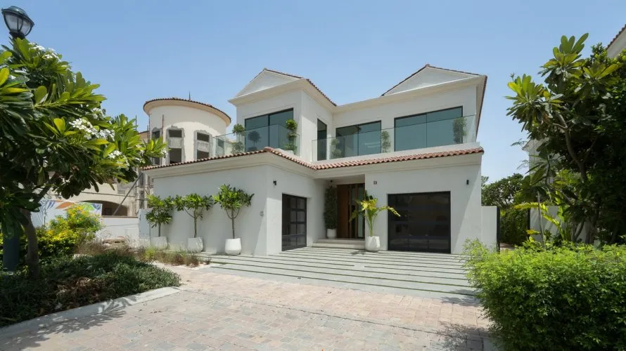 Villa de 5 dormitorios en Jumeirah Golf Estates, UAE No. 3776