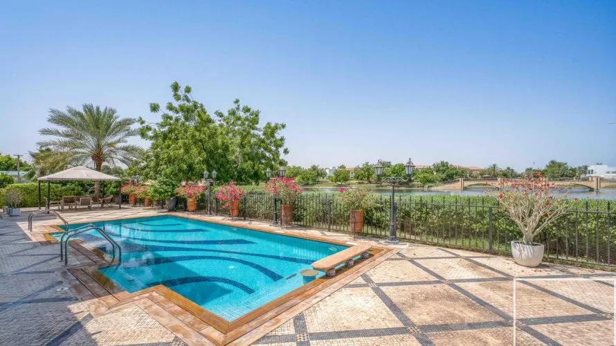 Villa de 5 dormitorios en Jumeirah Islands, UAE No. 3580 № 4