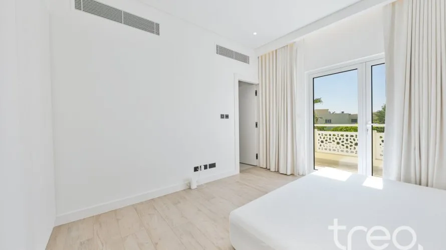 Villa de 5 dormitorios en Meadows, UAE No. 4147 № 3