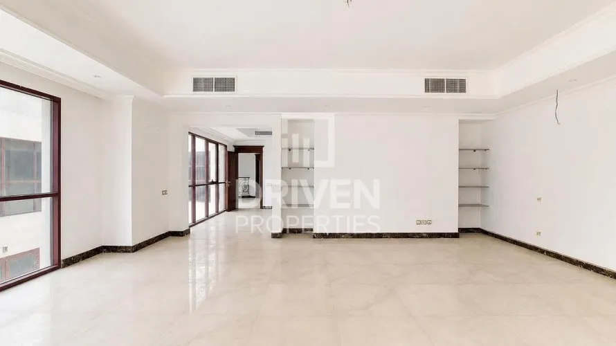 Villa de 5 dormitorios en Signature Villas, UAE No. 4059 № 17