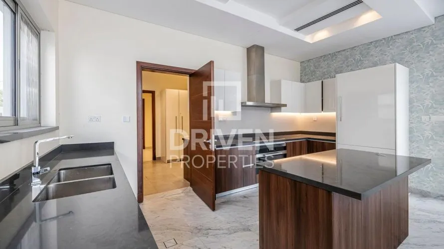 Villa de 4 dormitorios en District One, UAE No. 4045 № 11