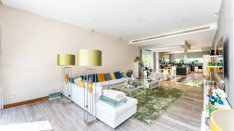 Villa de 6 dormitorios en Dubai, UAE No. 4203 № 25
