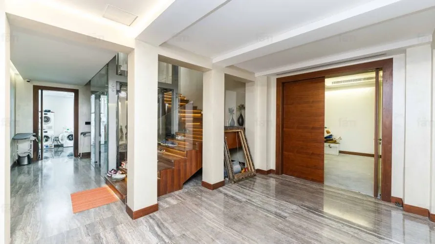 Villa de 6 dormitorios en Dubai, UAE No. 4203