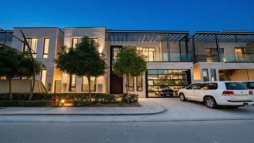 Villa de 5 dormitorios en Dubai, UAE No. 4212 № 1