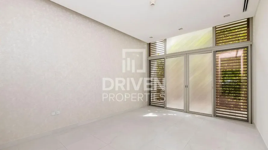 Villa de 5 dormitorios en District One, UAE No. 4061 № 11