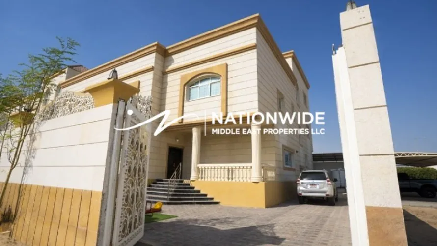 Villa de 5 dormitorios en Mohamed Bin Zayed City, UAE No. 4371 № 3