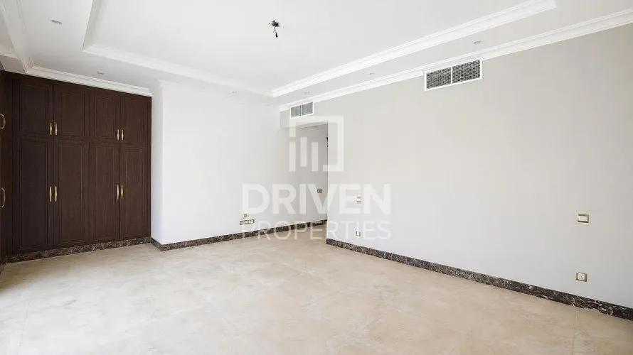 Villa de 5 dormitorios en Signature Villas, UAE No. 4059 № 19