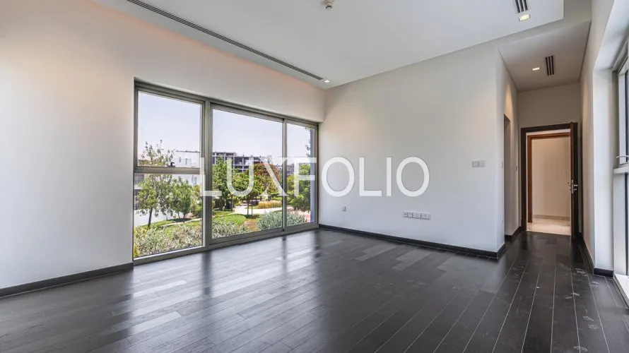 Villa de 5 chambres à District One, UAE No. 841 № 10