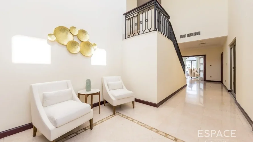 Villa de 4 chambres à Palm Jumeirah, UAE No. 1034 № 3