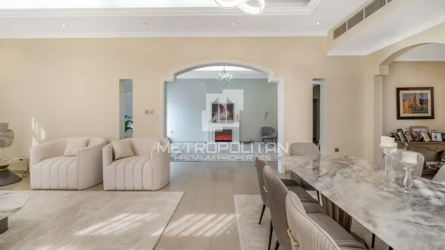 Villa de 5 chambres à Al Barsha, UAE No. 1269 № 3