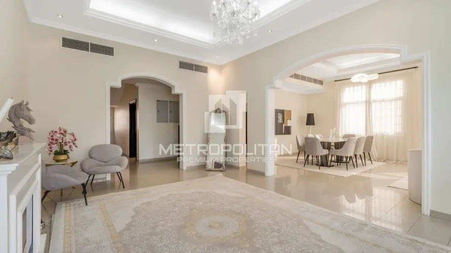 Villa de 5 chambres à Al Barsha, UAE No. 1269 № 14