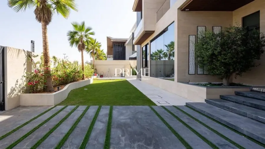 Villa de 5 chambres à Dubai, UAE No. 953