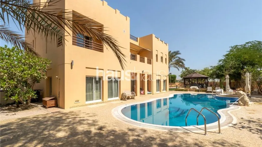 Villa de 7 chambres à Arabian Ranches, UAE No. 778