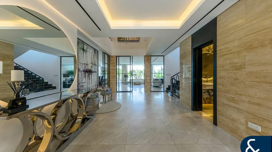 Villa de 5 chambres à Earth, UAE No. 1327 № 24