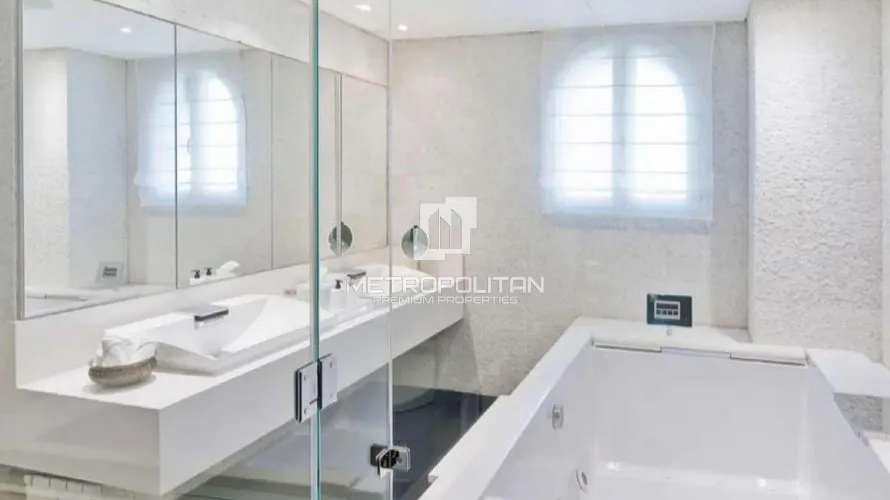 Villa de 5 chambres à Signature Villas, UAE No. 410 № 12