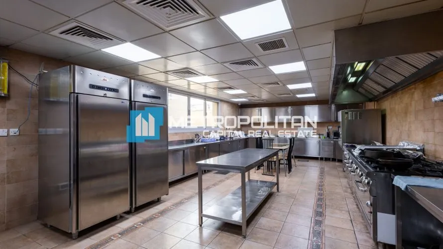 Villa de 7 chambres à Khalifa City, UAE No. 1341 № 4