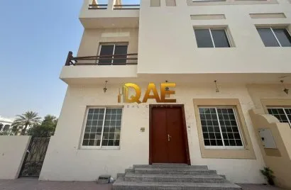 Villa de 4 chambres à Mirdif, UAE No. 403