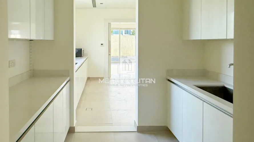 Villa de 5 chambres à District One, UAE No. 1273 № 5