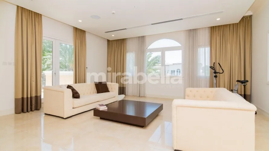 Villa de 4 chambres à Earth, UAE No. 305 № 7