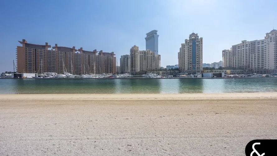 Villa de 6 chambres à Signature Villas, UAE No. 1303 № 2