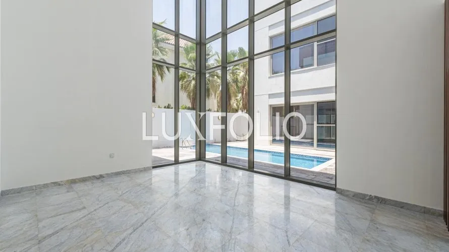 Villa de 5 chambres à District One, UAE No. 841