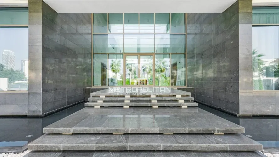 Villa de 8 chambres à District One, UAE No. 674 № 11