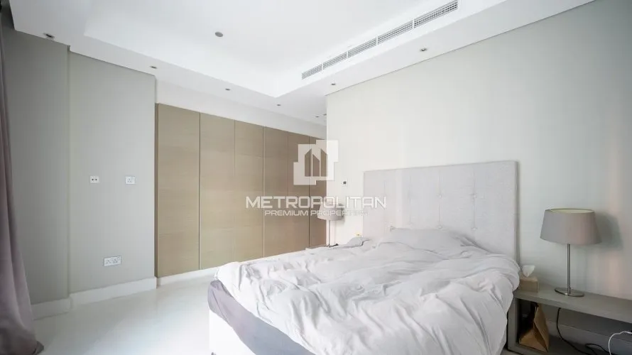 Villa de 4 chambres à Dubai Marina, UAE No. 666 № 1