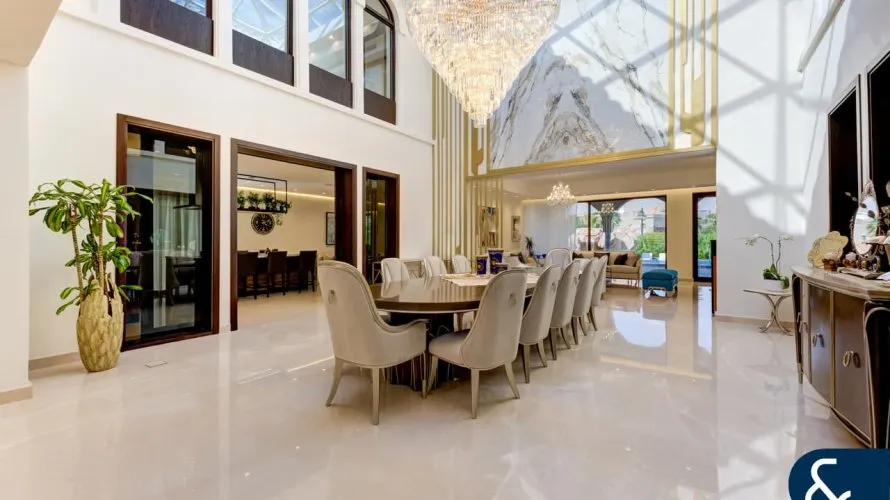 Villa de 5 chambres à The Villa, UAE No. 1310 № 1