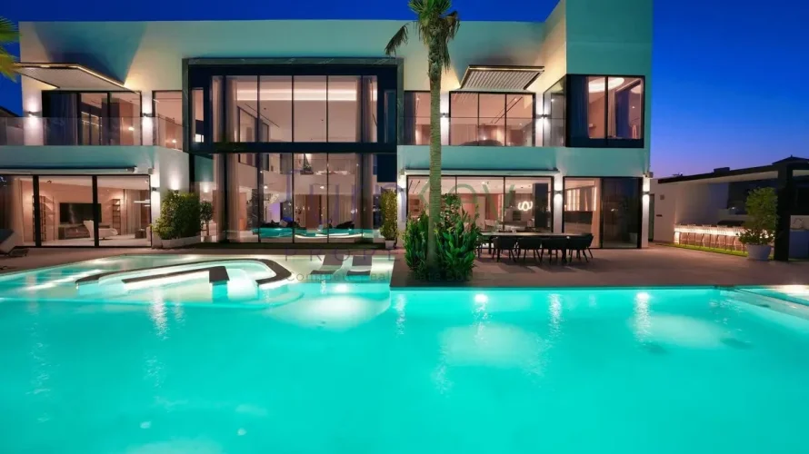 Villa de 6 chambres à Palm Jumeirah, UAE No. 1396