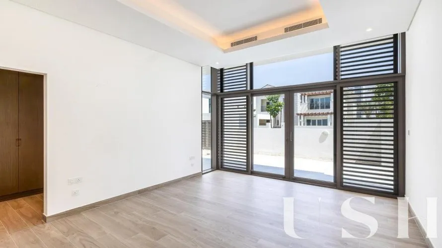 Villa de 6 chambres à District One, UAE No. 721 № 27