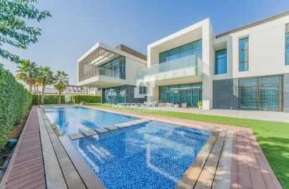 Villa de 8 chambres à District One, UAE No. 674