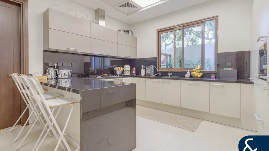 Villa de 5 chambres à Millennium Estates, UAE No. 1542 № 8