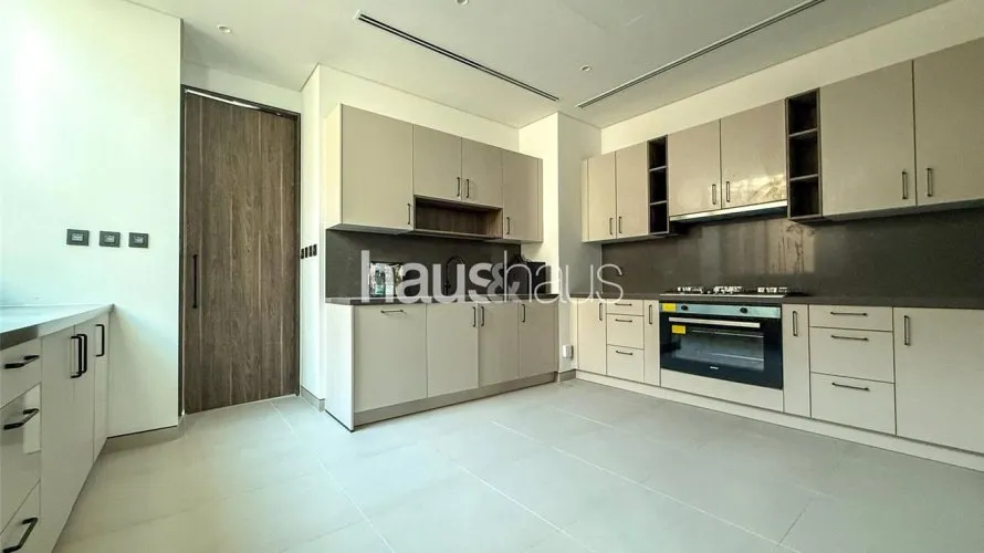 Villa de 6 chambres à Harmony, UAE No. 779 № 4