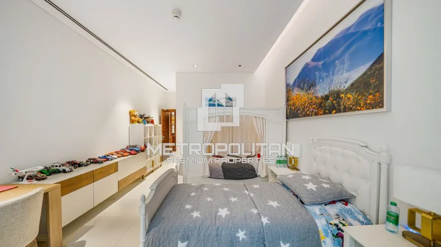 Villa de 5 chambres à District One, UAE No. 1230 № 10