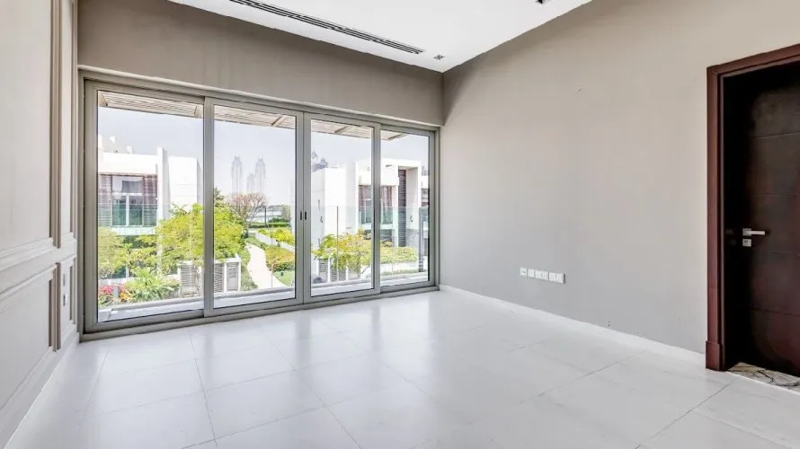 Villa de 5 chambres à Dubai, UAE No. 677 № 2